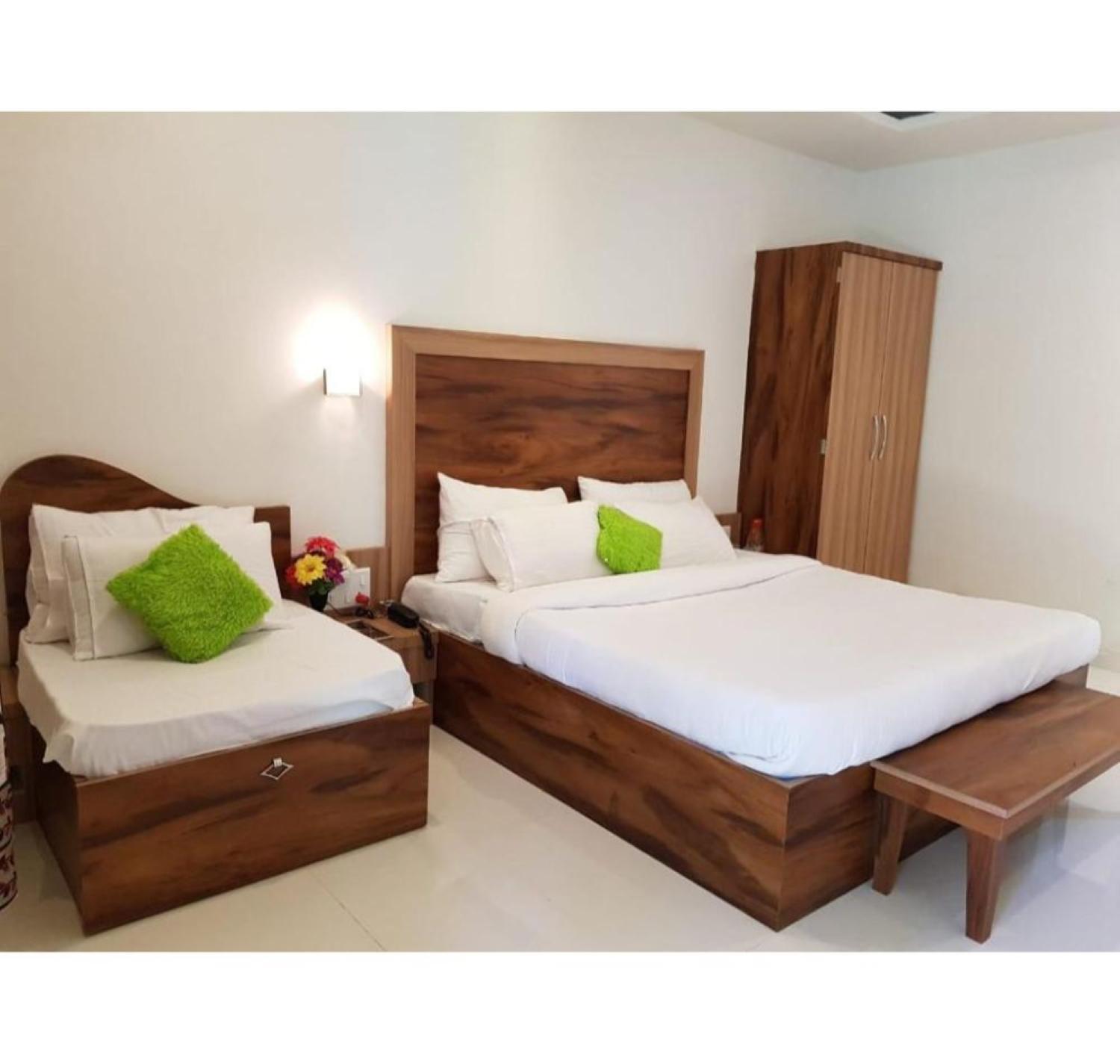 C P Cottage Mahābaleshwar Extérieur photo