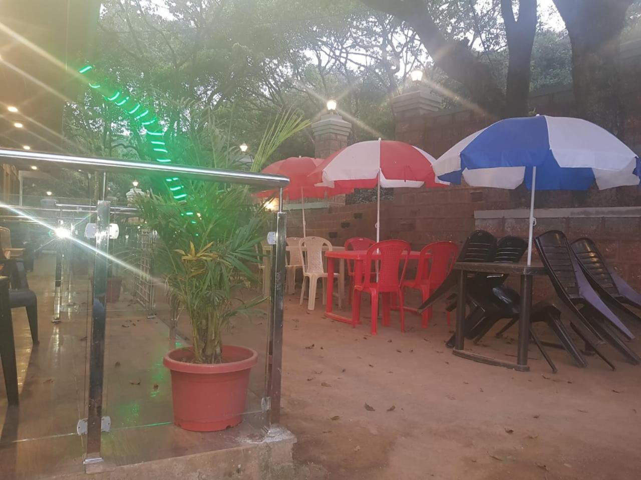 C P Cottage Mahābaleshwar Extérieur photo