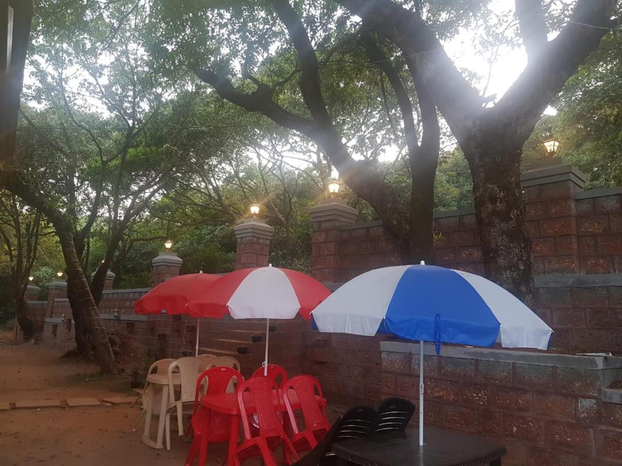 C P Cottage Mahābaleshwar Extérieur photo