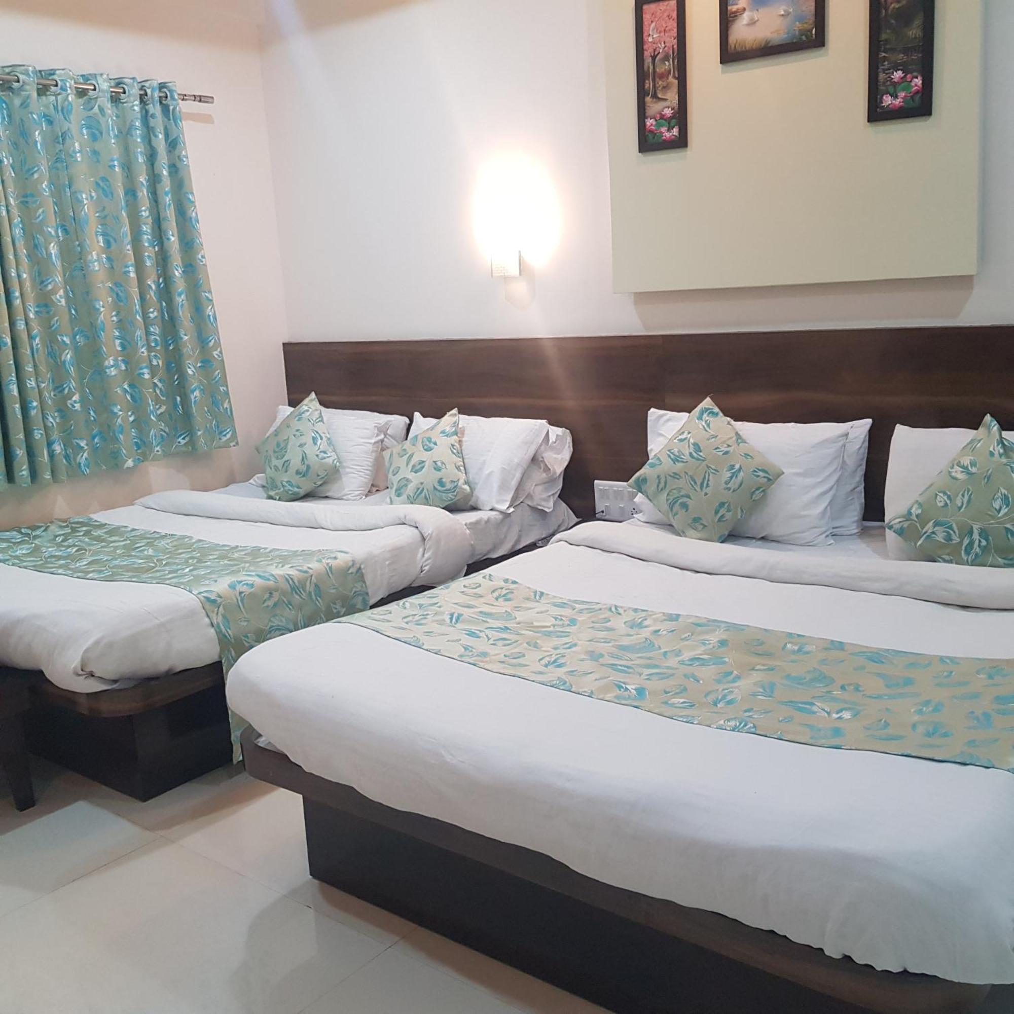 C P Cottage Mahābaleshwar Extérieur photo