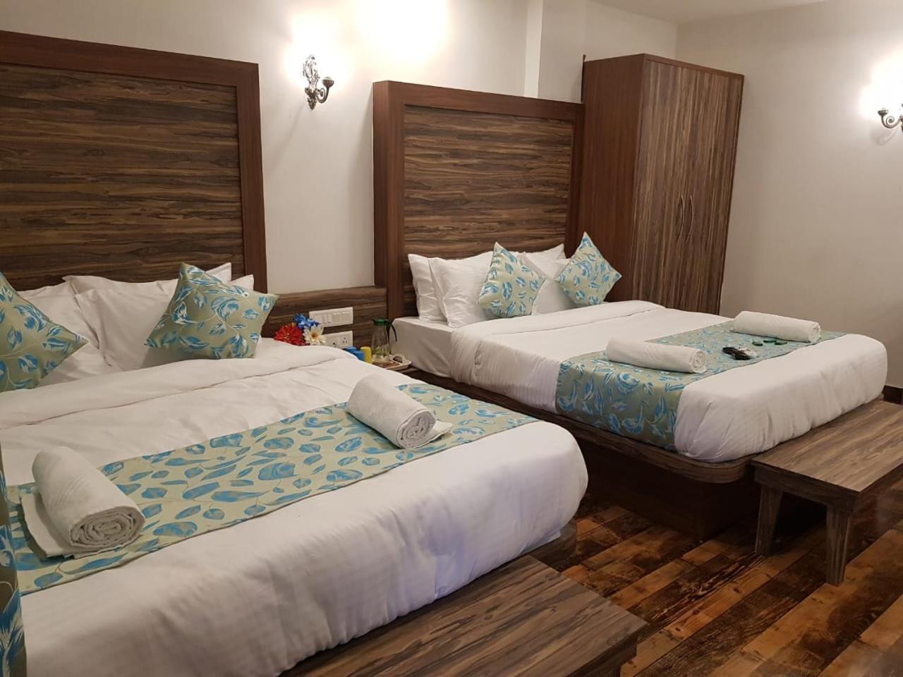 C P Cottage Mahābaleshwar Extérieur photo